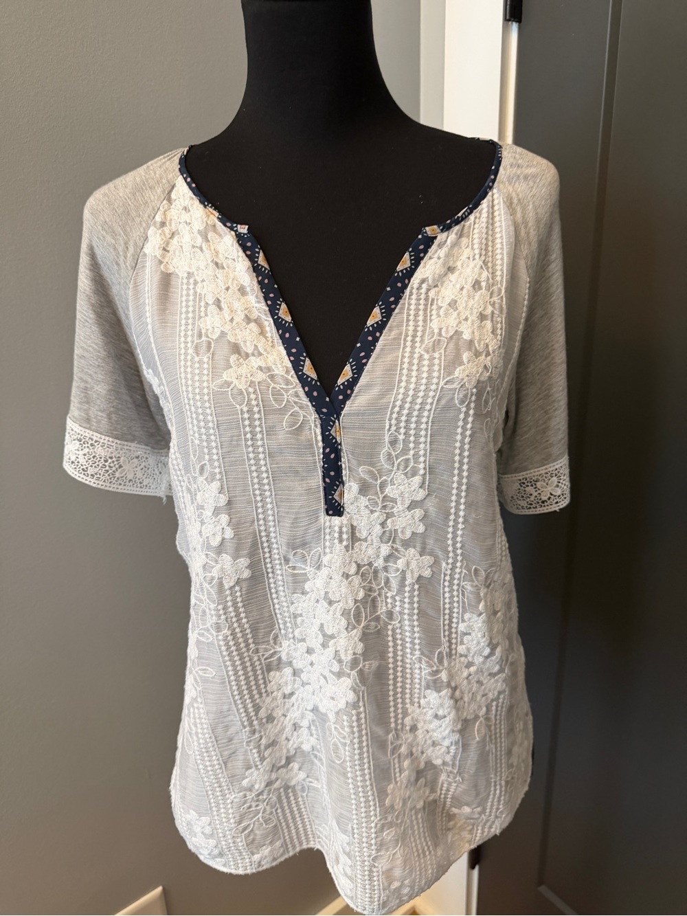 Anthropologie White Lace Front Knit Top with Navy Trim